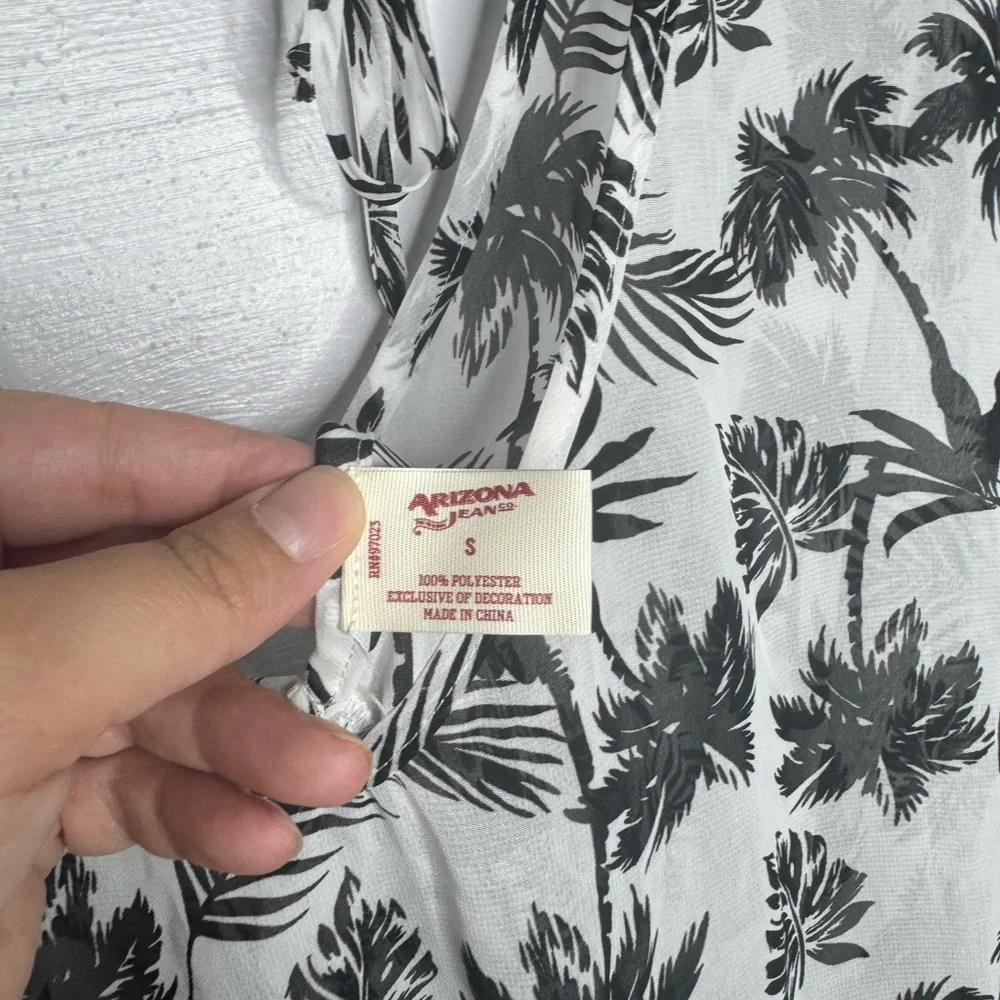 Arizona Jean Company Black and White Swim Coverup